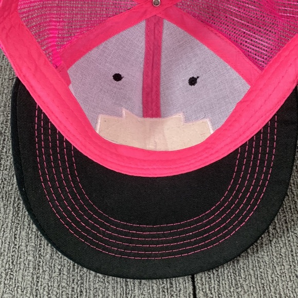 Tampa Break Through Trucker Hat Womens OSFM Black Pink Mesh Back Strapback - Picture 10 of 12